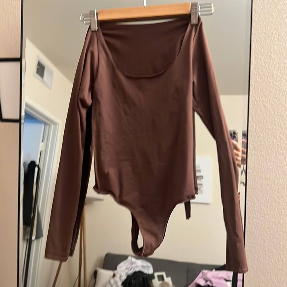 Skims square neck essential bodysuit